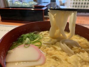 早起亭のおかあちゃんのうどん実食